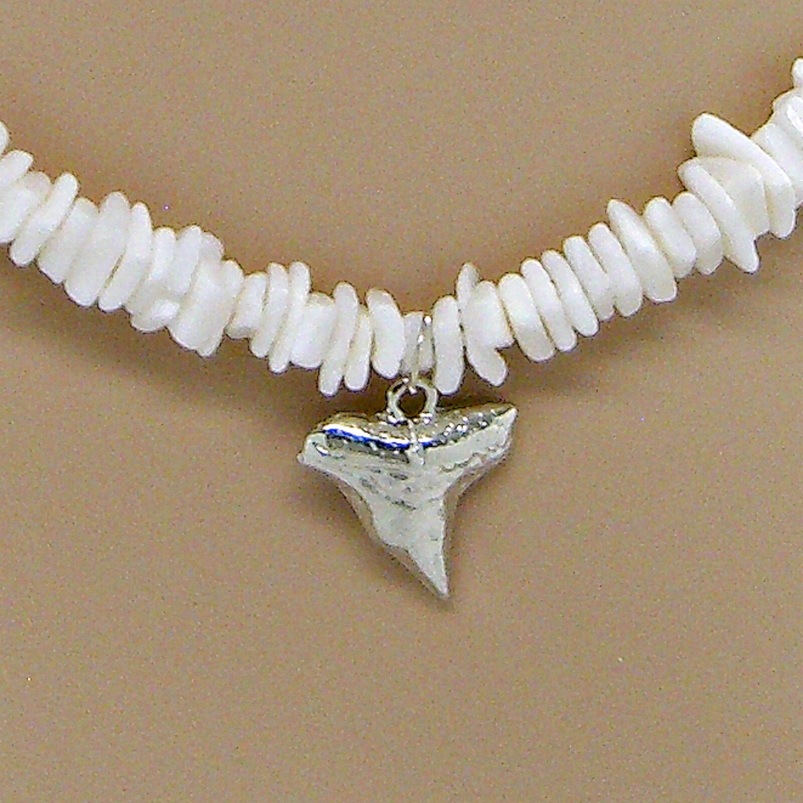 【as\"on】SEASHELL NECKLACE J17N-BEADEDSHELL-GOLD-