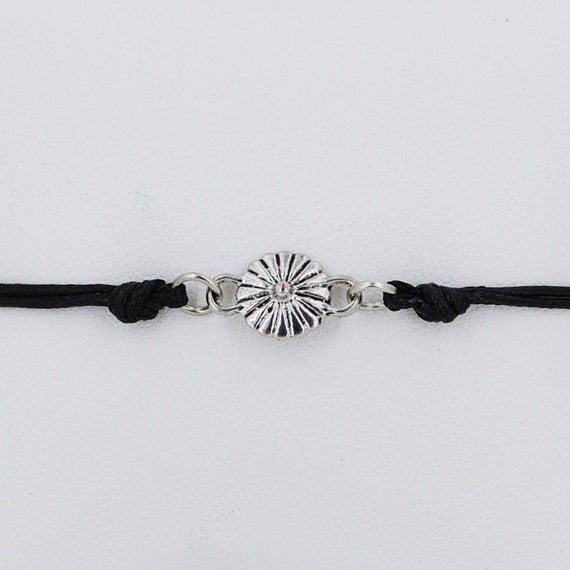 Daisy Flower Bracelet or Anklet Adjustable Cord String 6 to 8.5 Inches Boho  Choice of Black, Brown or Blue 1010-daisy SP -  Sweden