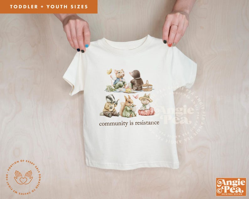 Community is Resistance, Social Justice Toddler Shirt, Youth Shirt, Kids Shirt, Gender Neutral Kids Shirt, Kids Tee, Toddler Tee imagen 1
