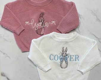 Baby/peuter gepersonaliseerde paastrui - naam geborduurde paastrui - jongens paasoutfit - meisjes Peter Rabbit aangepaste trui