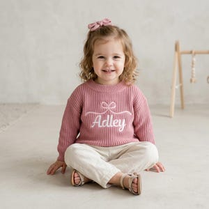 Mädchen Pullover mit Schleife und Namen - Baby Girl Monogram Sweater