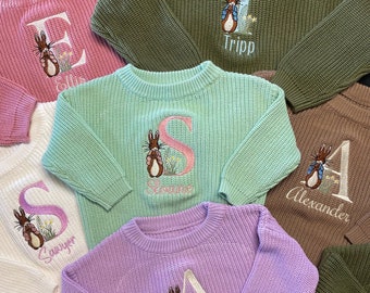 Pull de Pâques personnalisé pour bébé/enfant en bas âge - prénom brodé de Pâques - tenue de Pâques pour garçons - pull personnalisé Peter Rabbit pour filles