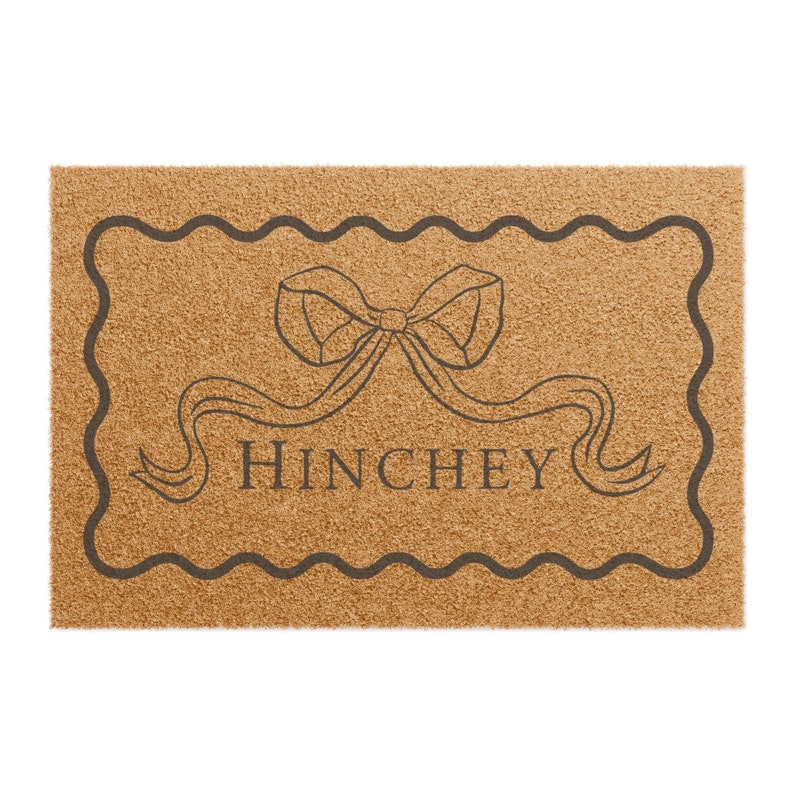 Personalized Scalloped Doormat in black // Grandmillenial