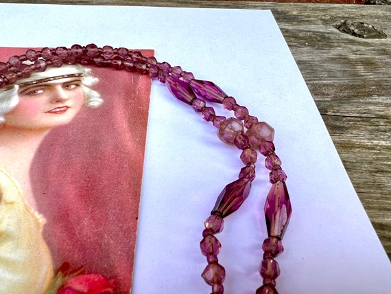 1920s Lavender Flapper Sautoir Necklace - image 3