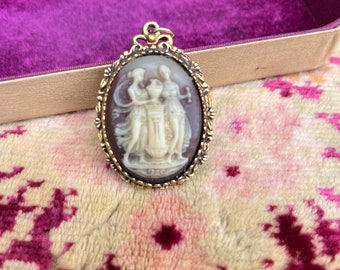 Vintage 70s Gold Tone Solid Perfume Pendant