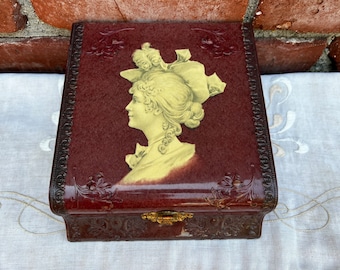Victorian Celluloid Box With Pink Silk Lining Victorian Silhouette
