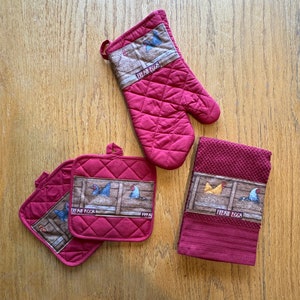Kitchen Set - Red with Colorful Chickens and Saying &quot;Fresh Eggs&quot;-  Towel, Pot Holders, Oven Mitt or Towels and Pot Holders