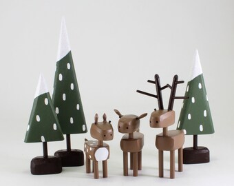 wood deer family | folk art animal sculpture | tablescape | centerpiece | holiday decoration