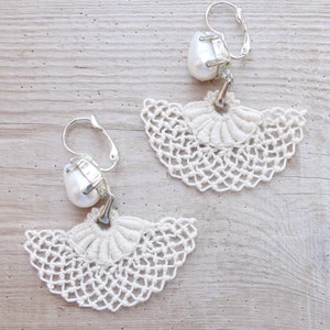 Needle lace Earrings Bridal Pearl Earrings Marie Antoinette style image 4