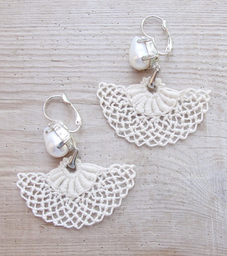 Needle lace Earrings Bridal Pearl Earrings Marie Antoinette style image 4