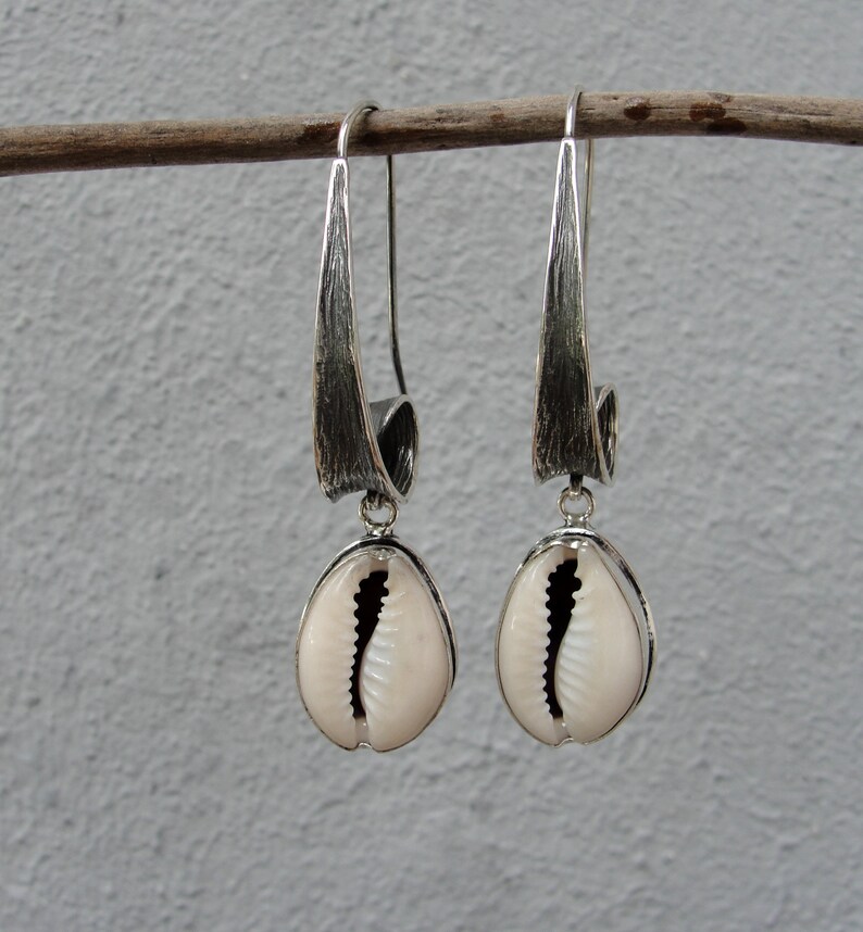 Classic Carved Cowry Earrings main image 1
