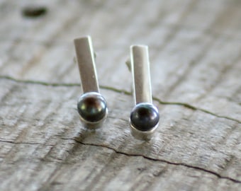 Sterling silver Pearl Earrings, Casual Jewelry, Purple pearls, Modern Pearl studs