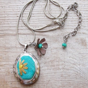 Embroidery Locket Necklace Teal Vintage Embroidery, Enamel and Silver plated metal image 3