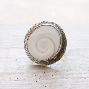 Sterling Silver Seashell Ring Eye of Shiva Shell image 2