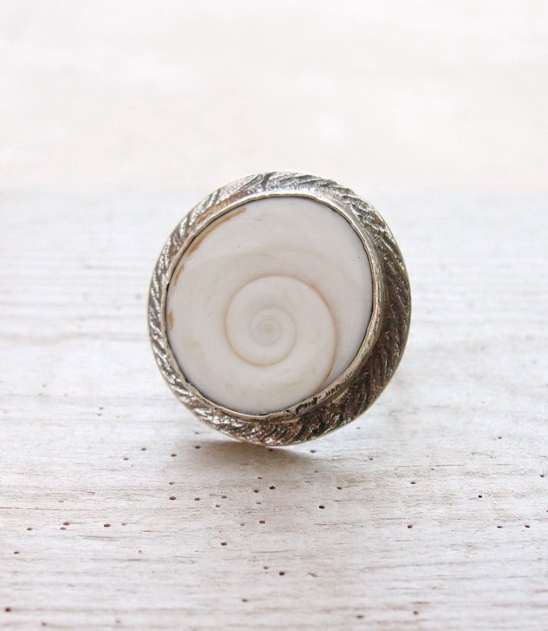 Sterling Silver Seashell Ring Eye of Shiva Shell image 2