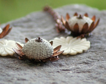 White Flower Necklace, Sea Urchin Necklace, Vintage Copper Flower Necklace
