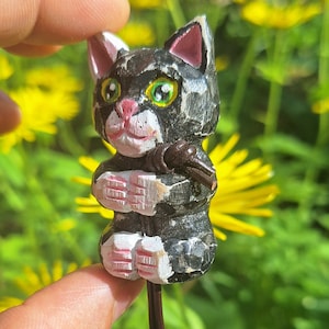 Handmade Wooden Keychain Cat | Lightweight Wooden Cat Pendant with Leather Cord | Unique Gift for Cat Lovers | Cute Key Ring Accessory