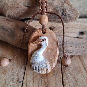 Handmade Apple Wood Keychain – Carved Bird – Natural Wooden Keyring – Rustic Keychain Gift – Nature-Inspired Accessory