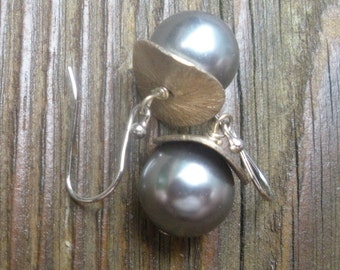 South Sea Pearl Thai Silver Small Dangle Earrings black gray white