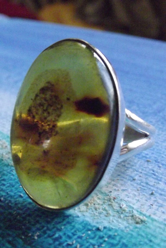 Columbia Green Amber ring - sterling silver - hand