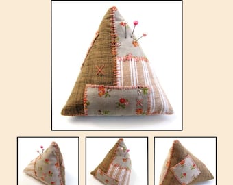 Pincushion Pattern / Digital PDF Sewing Pattern / Patchwork Pattern / Triangular Pyramid Tetrahedron Pincushion Pattern