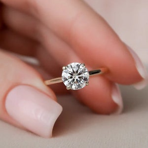 2,50 CT ronde lab-gegroeide diamanten verborgen halo verlovingsring, unieke verborgen halo trouwring, IGI/GIA-gecertificeerde diamant.