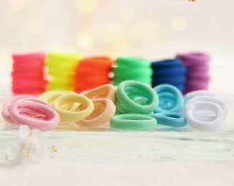 Mini-Haargummis Set von 10, weiche Nylon-Haarbänder für Kleinkinder (2 cm)