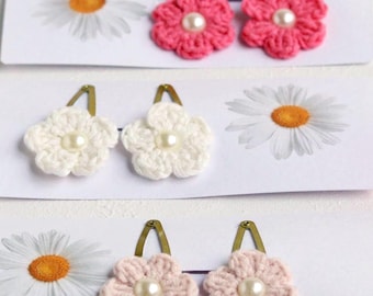 Pair of Crochet Daisy Hair Clips Flower Girls Barrettes