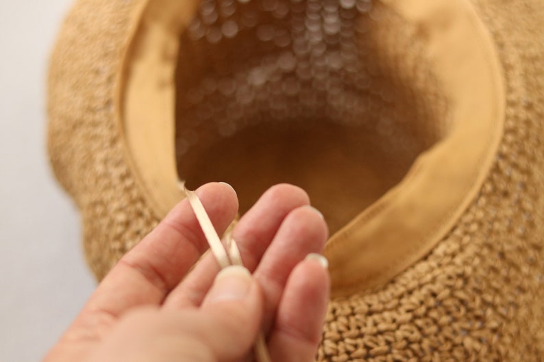 women straw summer hat