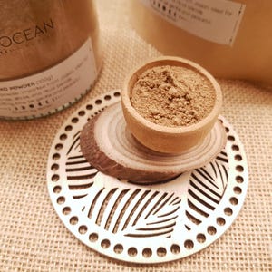 線香バインダーとベース用のマッコウパウダー - マキラス・ツンベルギイの木