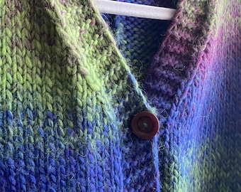 Cozy Multicolored Cardigan Knitting Pattern Hand-Knitted Oversized V-Neck Knitwear Beginner-Friendly PDF Tutorial