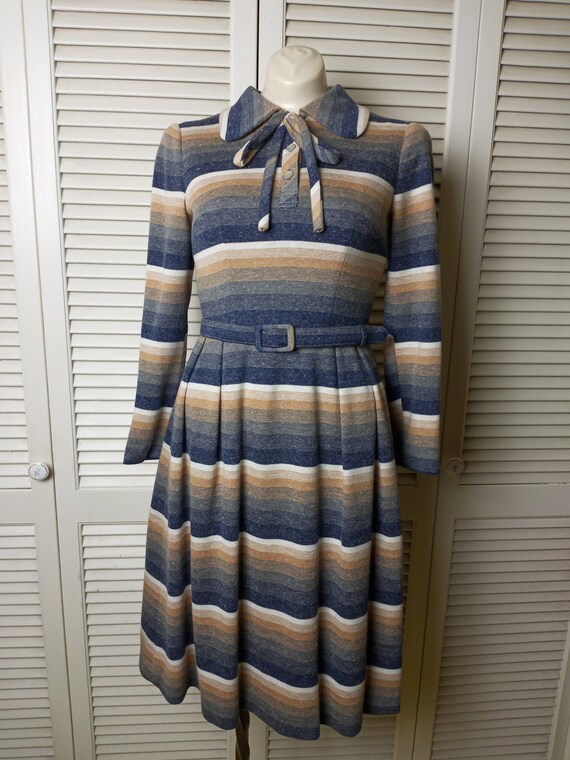 Prim and Proper Ombre Vintage Day Dress