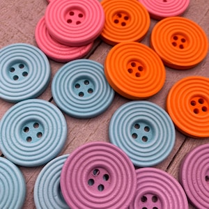 Colorful Wood Buttons - 1" Flat Round with Ridges Buttons Sewing Buttons for Sweaters, Clothing, Kids  and Crafts - 5 Buttons  (B177)