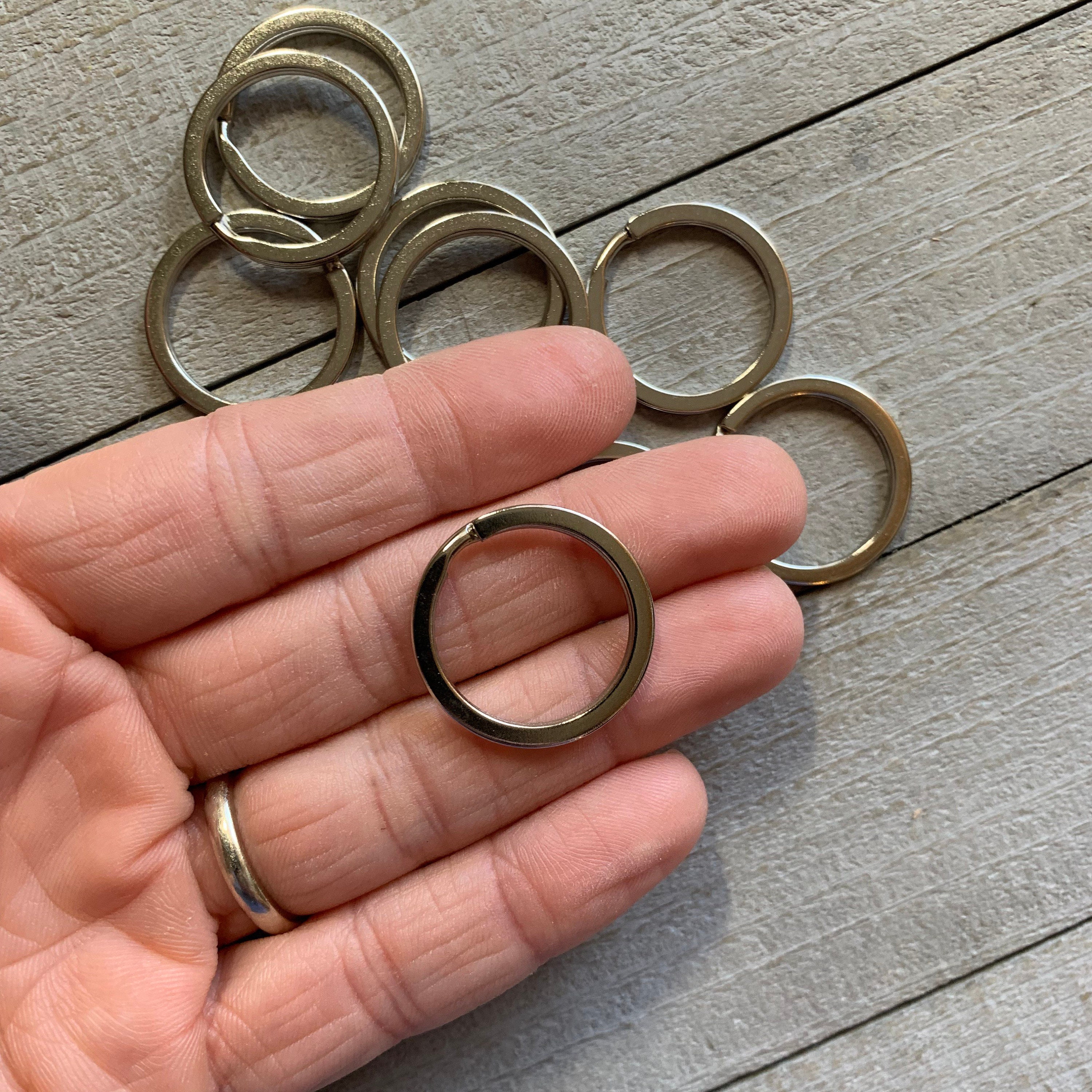 FEGVE Titanium Key Rings Split Rings Non Magnetic Small Keyrings Jump Rings  for Necklaces Keys Jewelry Attachment - 15pcs Mix 10/12/14mm (Black)