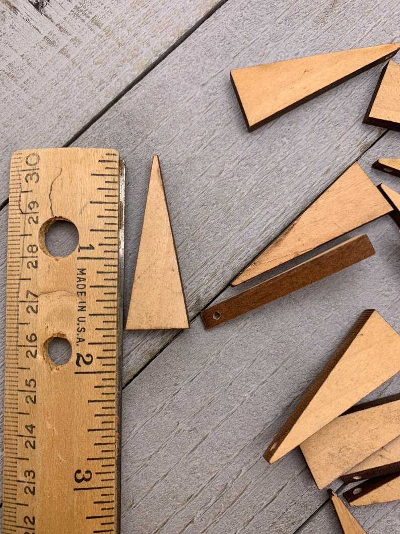 Wooden Triangle Pendant Beads 25 pieces unfinished wood image 3