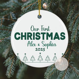 Unser erstes Weihnachten Benutzerdefinierte Weihnachtsbaumschmuck Personalisiertes erstes Weihnachten des Paares Neues Familienandenken Jahrestagsgeschenk Erstes Weihnachten