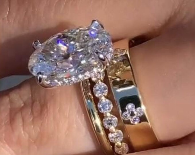 Oval Cut Moissanite Engagement Ring Set Bridal Ring Set 3ct Oval Cut Solitaire Ring Set 18KT Gold Matching Band 3 Ring Set Anniversary Rings