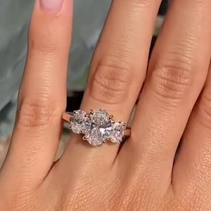 Three Stone Oval Moissanite Diamond Engagement Ring 14K Gold Ring Three Oval Wedding Ring For Her Promise Ring Anniversary Gift Oval Ring
