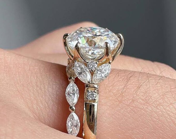 2CT Cushion Cut Moissanite Bridal Ring Set 14K Gold Engagement Ring Marquise Diamond Wedding Band Nature Inspired Promise Ring For Her
