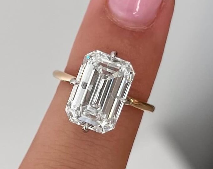 4CT Emerald Cut Moissanite Diamond Engagement Ring Unique Solitaire Ring 14K Gold Ring Wedding Promise Ring Anniversary Ring