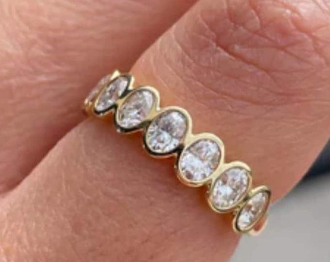 Oval Cut Moissanite Wedding Band Oval Bezel Set Gold Anniversary Band Half Eternity Stackable Matching Proposal Gift Band For Girlfriend