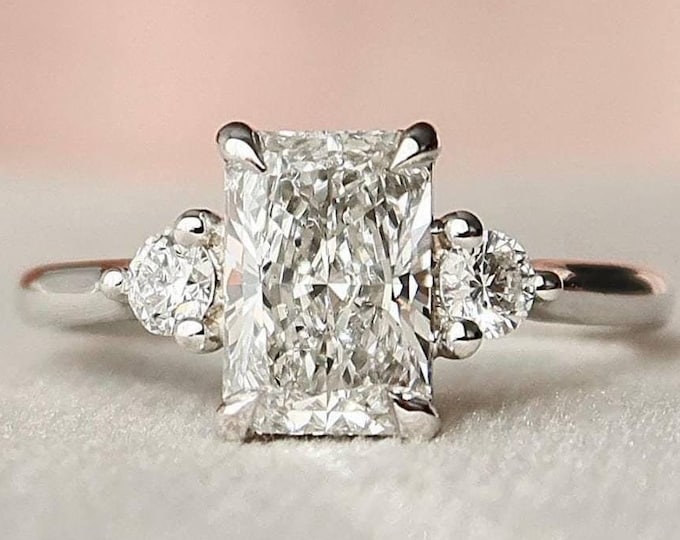 Trilogy Ring Radiant Cut Moissanite Engagement Ring Three Stone Radiant and Round Cut Diamond 14K Solid Gold Ring Wedding Anniversary Gift