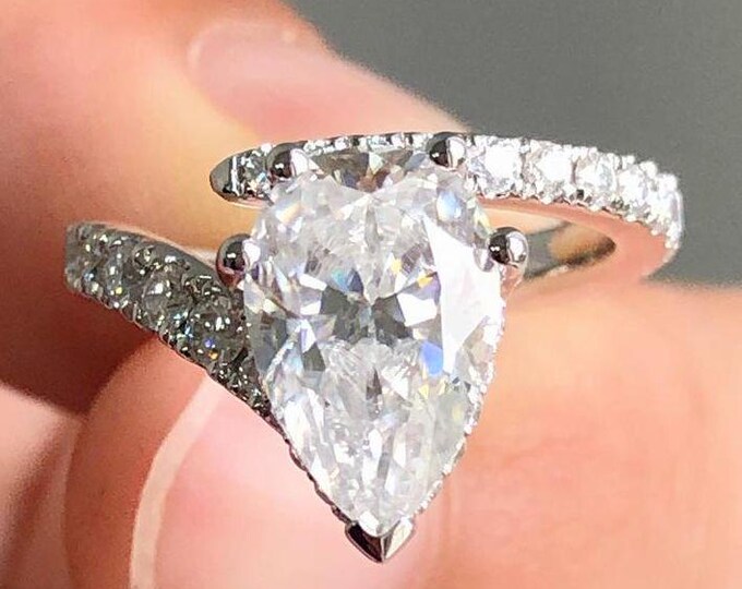 2 CT Pear Cut Moissanite Engagement Ring Unique Bypass Set Wedding Ring 14K White Gold Ring Anniversary Gift Diamond Ring