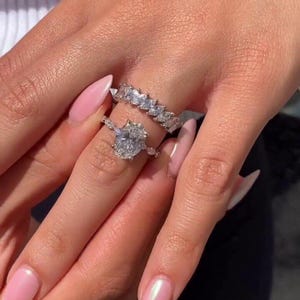 2.5ct Oval Moissanite Engagement Ring Set Oval Solitaire Wedding Ring Set 14K Solid Gold Bridal Ring Set Half Eternity Marquise Cut Band
