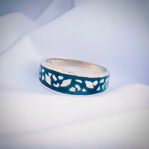 Sterling Silver Ocean Wave Ring – Handmade Beach Jewelry, Minimalist Enamel Ring, Surfer Gift for Ocean Lovers, Handcrafted Unique Jewelry