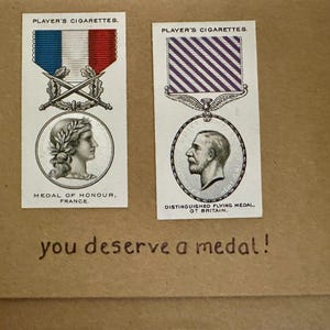 Cartões de felicitações artesanais "Vintage Cigarette Card" (medalhas)