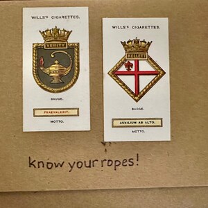 Cartões de felicitações artesanais "Vintage Cigarette Card" (Brasão de armas)