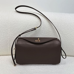 Small Shoulder Bag,Classic Design Bag,Everyday Leather Bag Brown