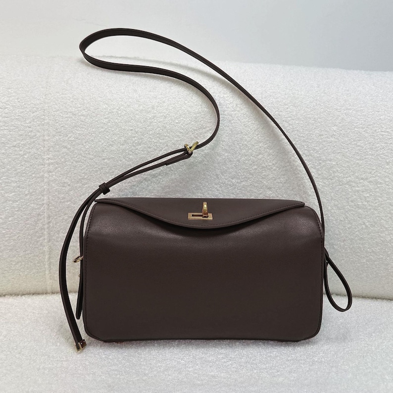 Small Shoulder Bag,Classic Design Bag,Everyday Leather Bag Brown