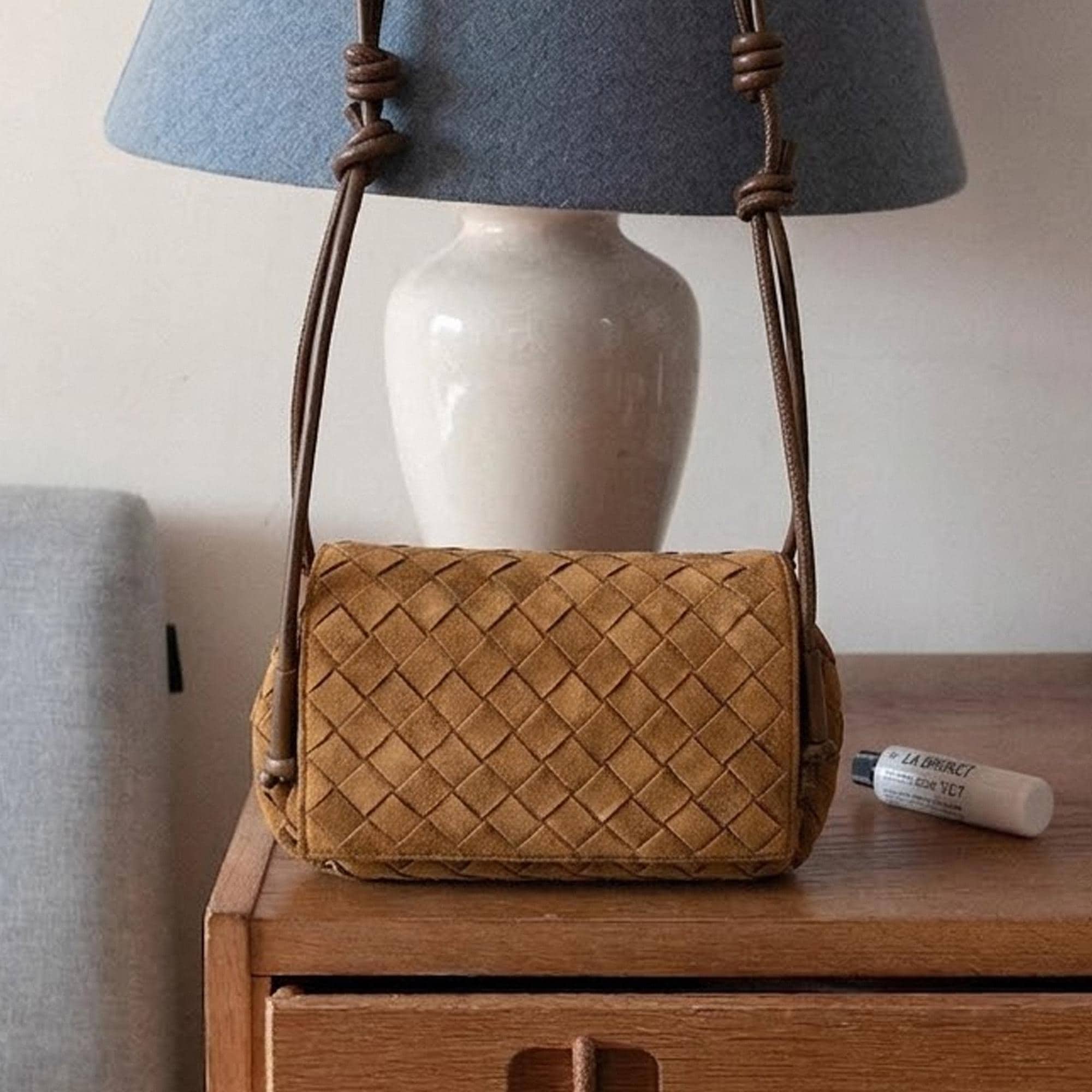 BOTTEGA VENETA ベージュ スエード 編み込みデザイン 靴 【公式通販】